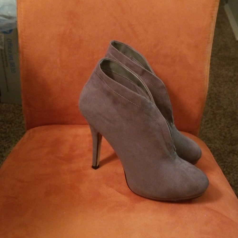 Shoe/booties